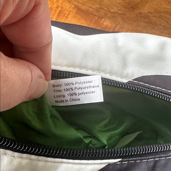 KATE SPADE  NWOT Black and White Giant Polka Dot bag - Picture 7 of 11